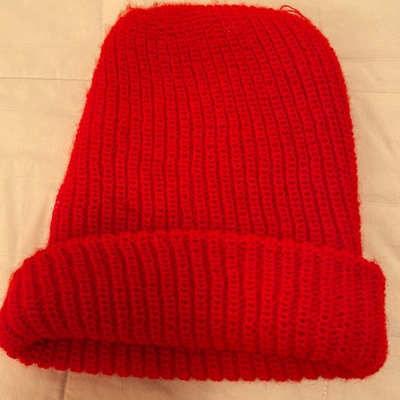 Totes Ear Muffs & Knit Hat. - Picture 6 of 9